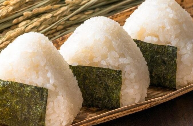 「おにぎりとおむすびの違いとは?あなたの知らない魅力を解説!」