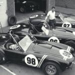 ACコブラとシェルビーコブラの違い：魅力的なスポーツカーの真実