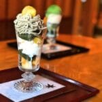 「パフェとサンデーの違いを徹底解説！スイーツの魅力と特徴」といったタイトルはいかがでしょうか？