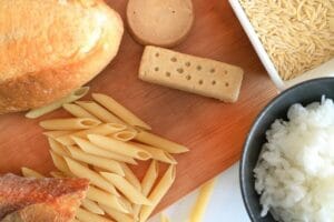 ご飯とパンの違い:食文化の多様性とそれぞれの魅力について
