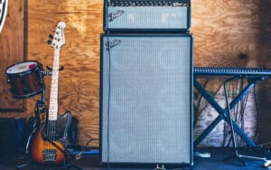 ベースアンプとギターアンプの違いを徹底解説！音質や用途のポイントとは？