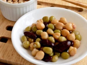 白豆と大豆の違いを徹底解説！栄養や用途のポイントとは？